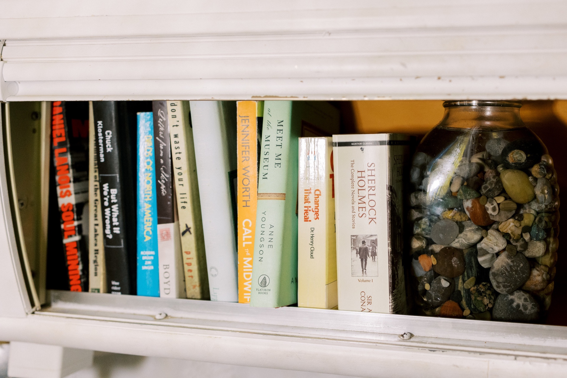 Bookshelf detail